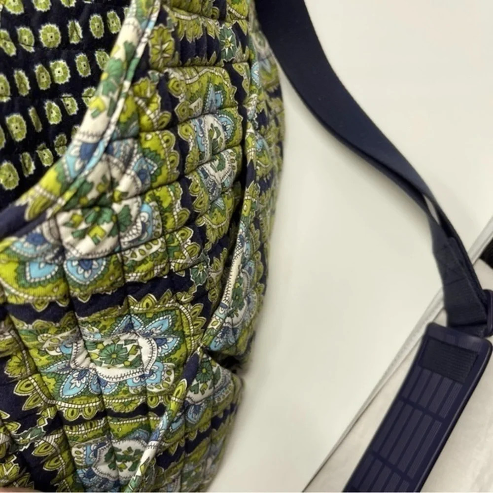 Vera Bradley Laptop Large Messenger Adjustable Wide‎ Strap Greens Blues White - Picture 9 of 14